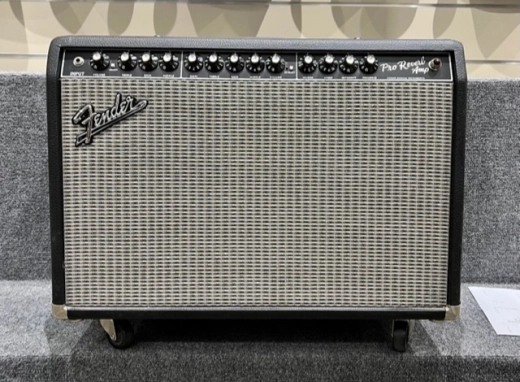 FENDER PRO REVERB AMP